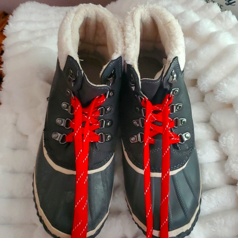 Winter boots